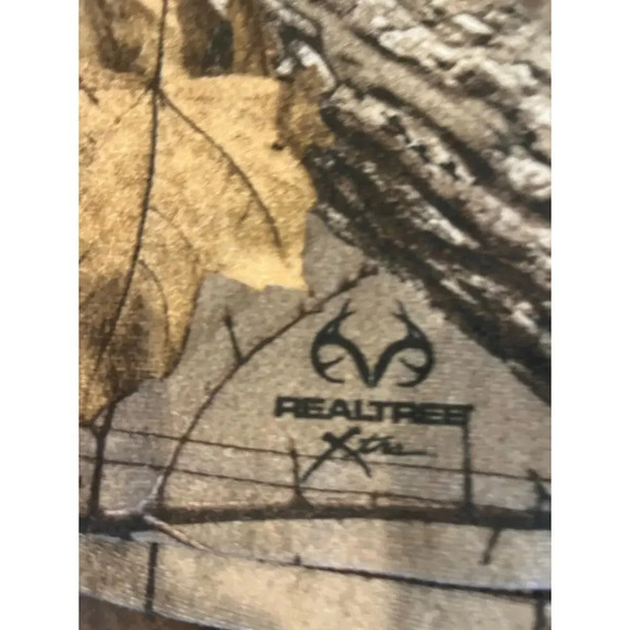 Realtree Camouflage Men's Sweater with Gray Accents - Picture 3 of 15